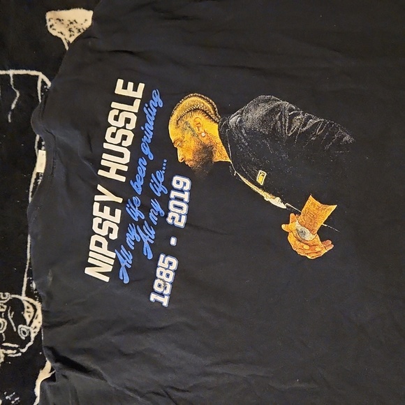 NIPSEY HUSSLE FUNERAL TEE SIZE XL - Picture 2 of 2